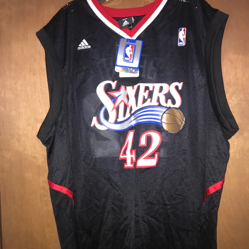 Sixers jersey